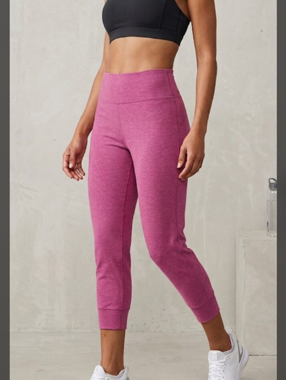 Calme High-Waist Capri Active Leggings, EUC